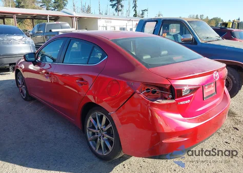 2018 Mazda Mazda3 Touring из США, поврежденный, VIN 3MZBN1V32JM187045